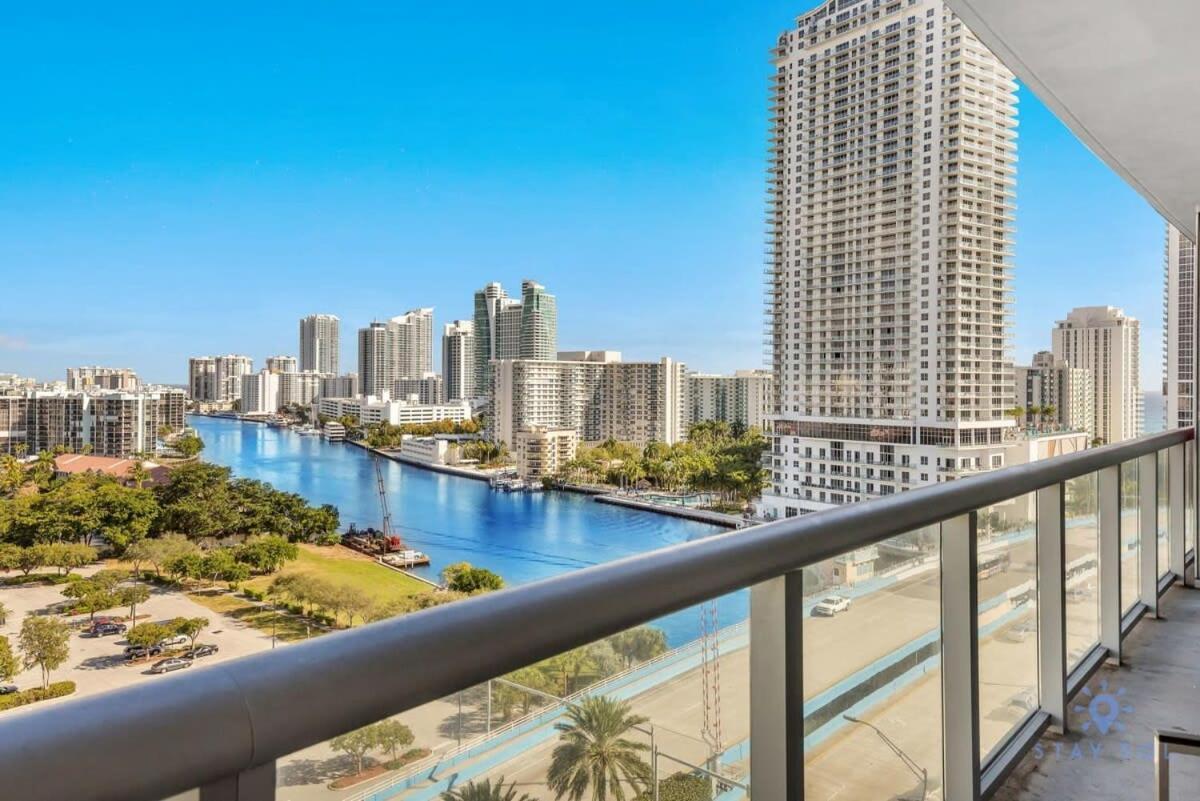 Infinite Views, Amazing Pool, Gym, Near Beach Hallandale Beach Extérieur photo